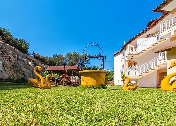 House Meltemi Апартаменты *