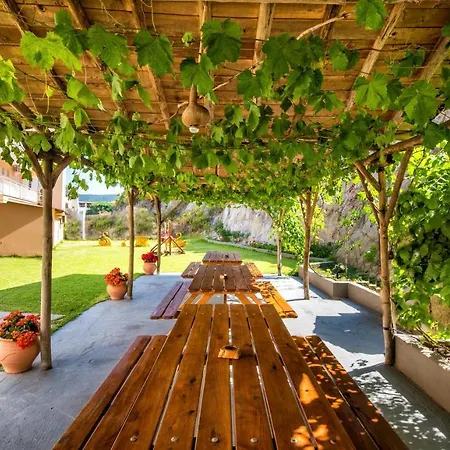 Apartment House Meltemi